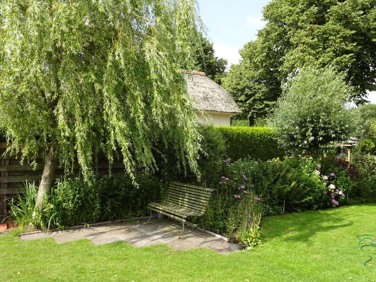 Attractive Holiday Home With Jetty Steendam Kültér fotó