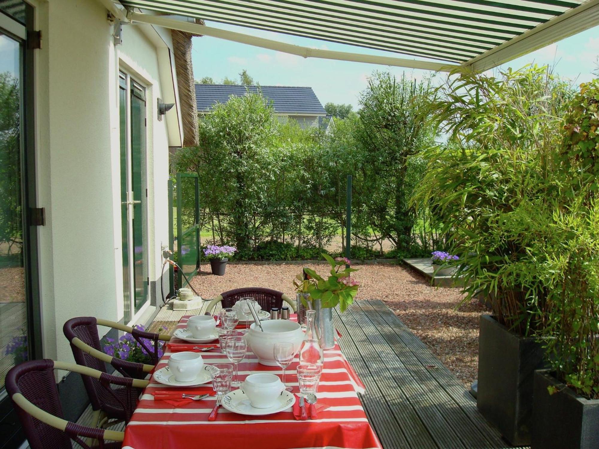 Attractive Holiday Home With Jetty Steendam Kültér fotó